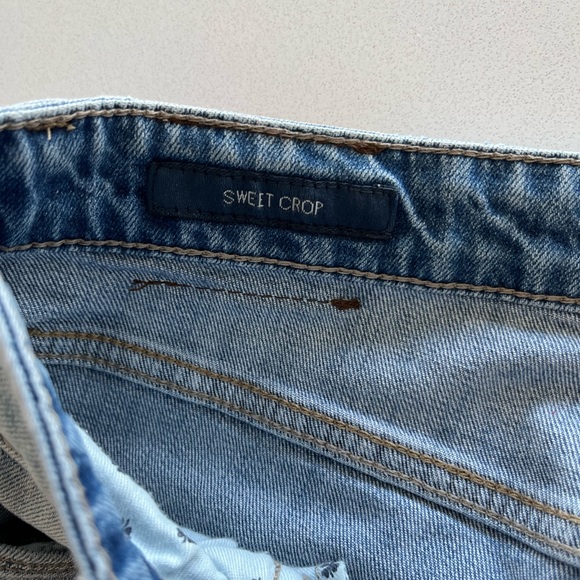 Cropped Jean - Picture 4 of 5